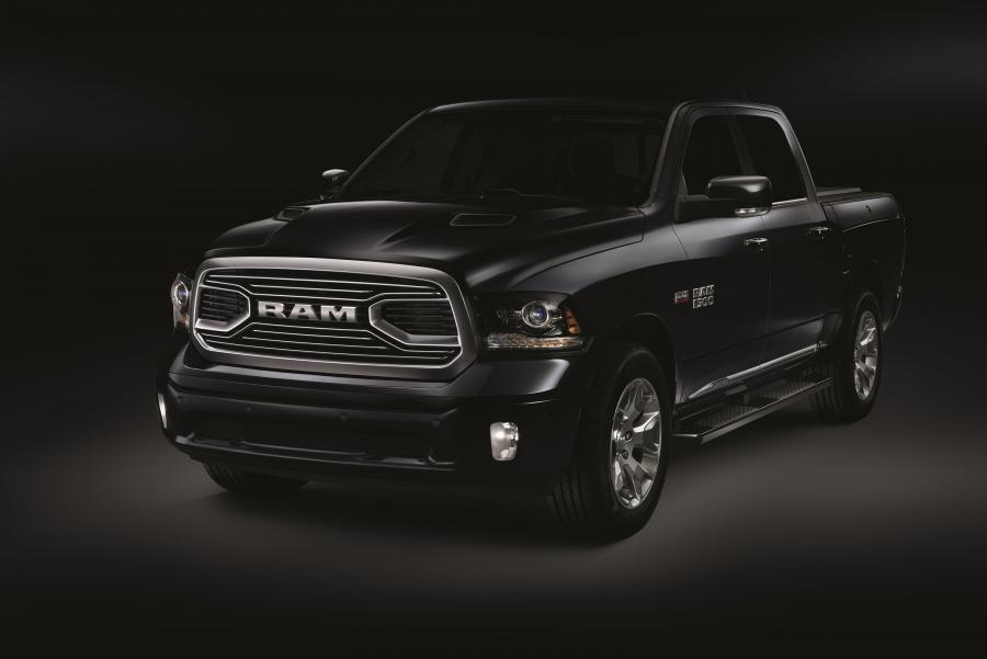  Dodge Ram 1500 Limited Tungsten Edition Crew Cab 2017 года  (фото 2 из 26)